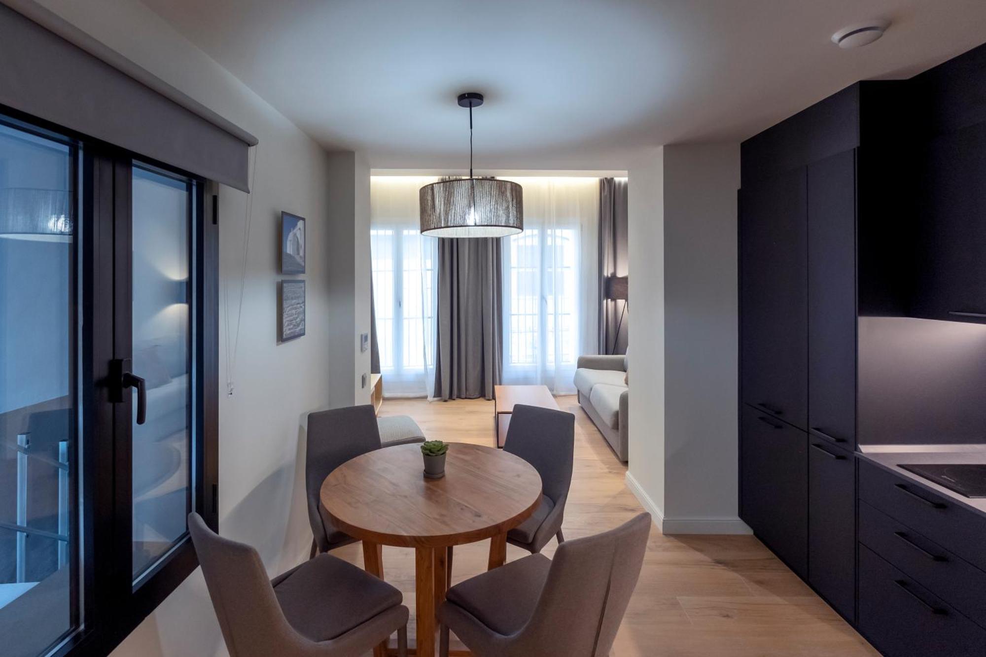 Villar Suites By Cadiz4Rentals Buitenkant foto